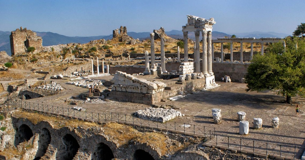 pergamon_2429