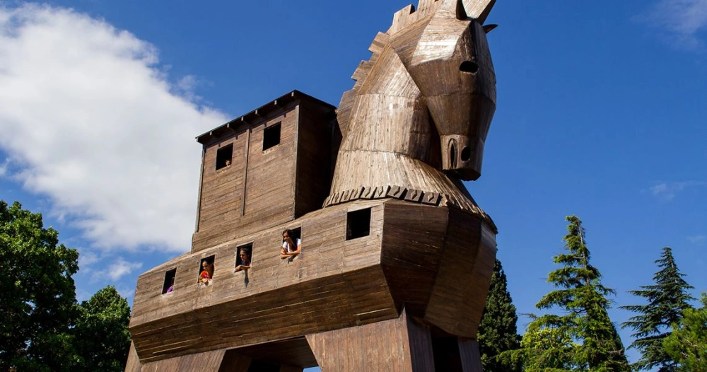 trojan-horse_2301